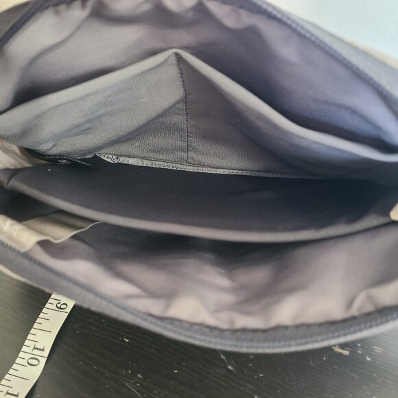 Bellroy City Pouch Plus Gray Crossbody Bag - Picture 9 of 12